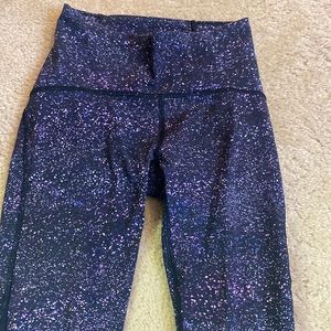 High leggings very comfortable fabric no stain no damaged beautiful